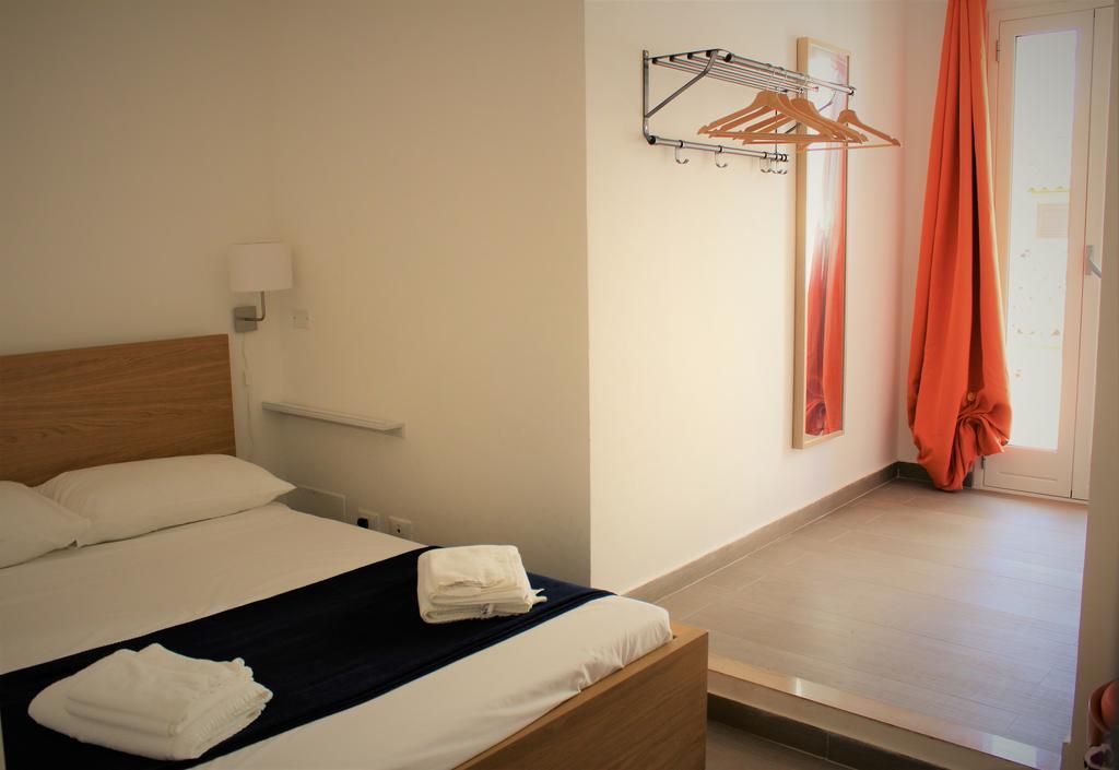 Le Amiche 2 Apartment Марина ди Рагуса Екстериор снимка