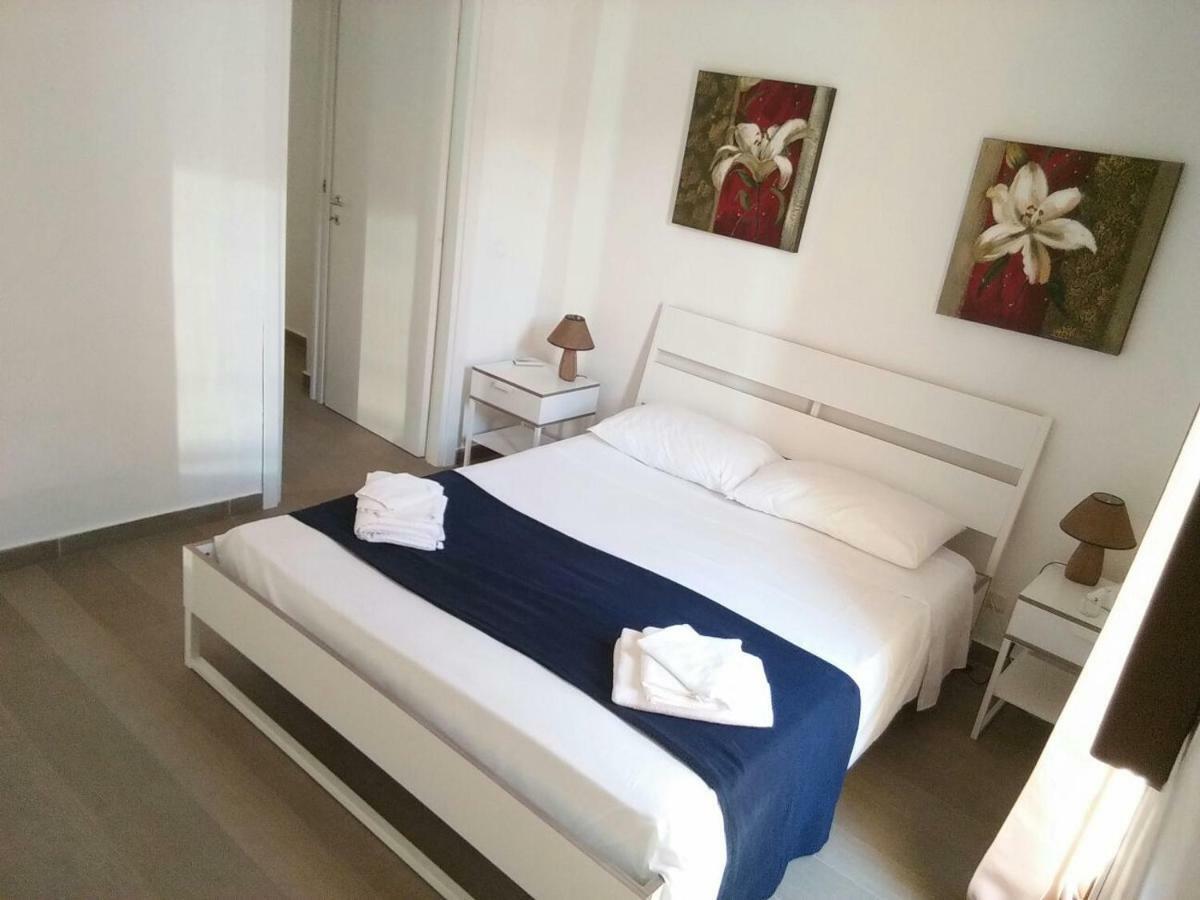 Le Amiche 2 Apartment Марина ди Рагуса Екстериор снимка